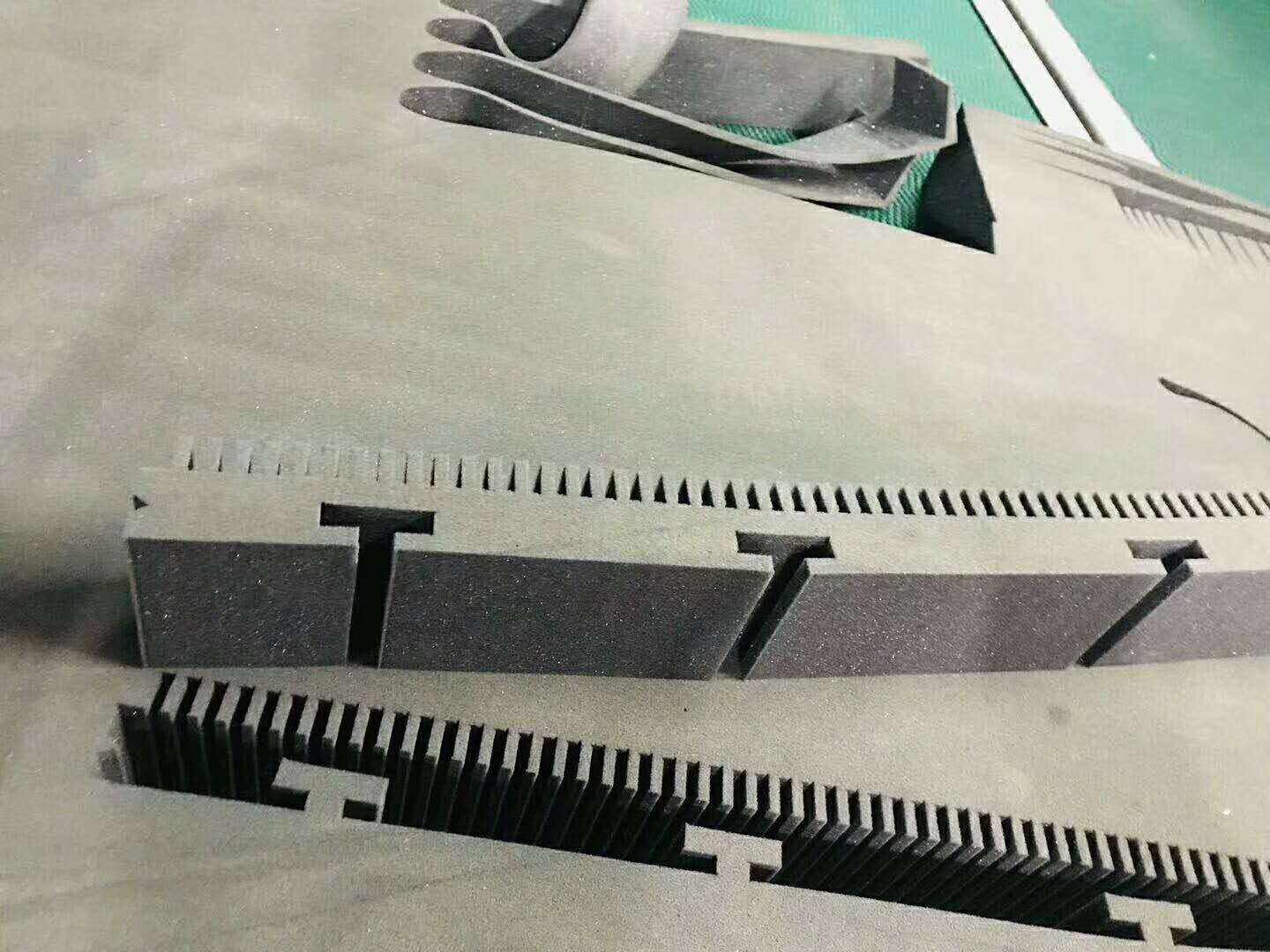 海绵数控异形切割机 海绵数控异形切割机